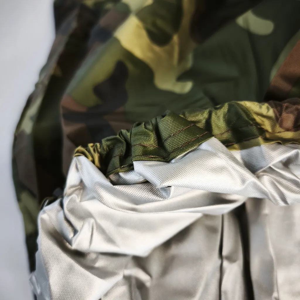 funda_kayak_camuflada_proteccionUV_plegada_forro interno_costuras.webp